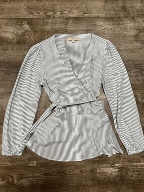 Ann Taylor LOFT Blue & White Striped Wrap Shirt Size Small